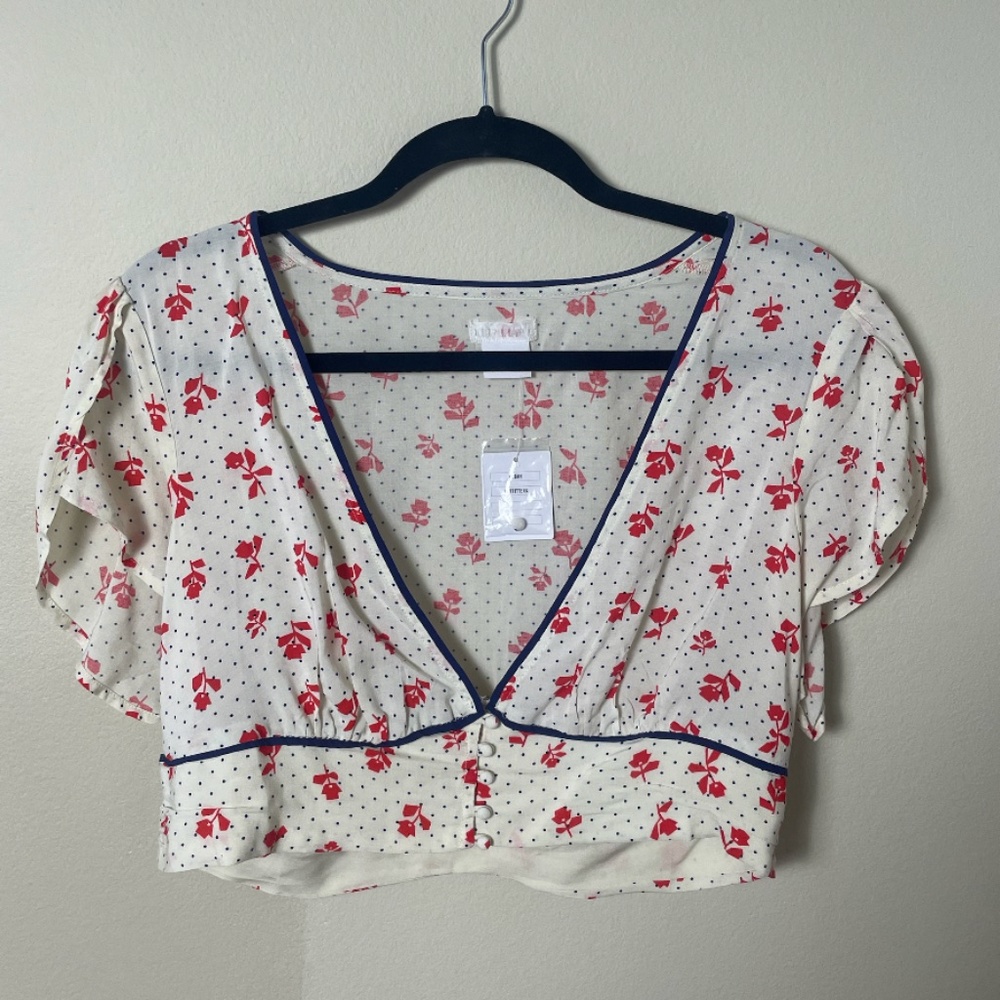 ⭐️ Crop Floral Flutter V Neck Party Festival Retro Modern Girly Glam Blouse Top